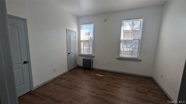 Building Photo - 170 Bradford St