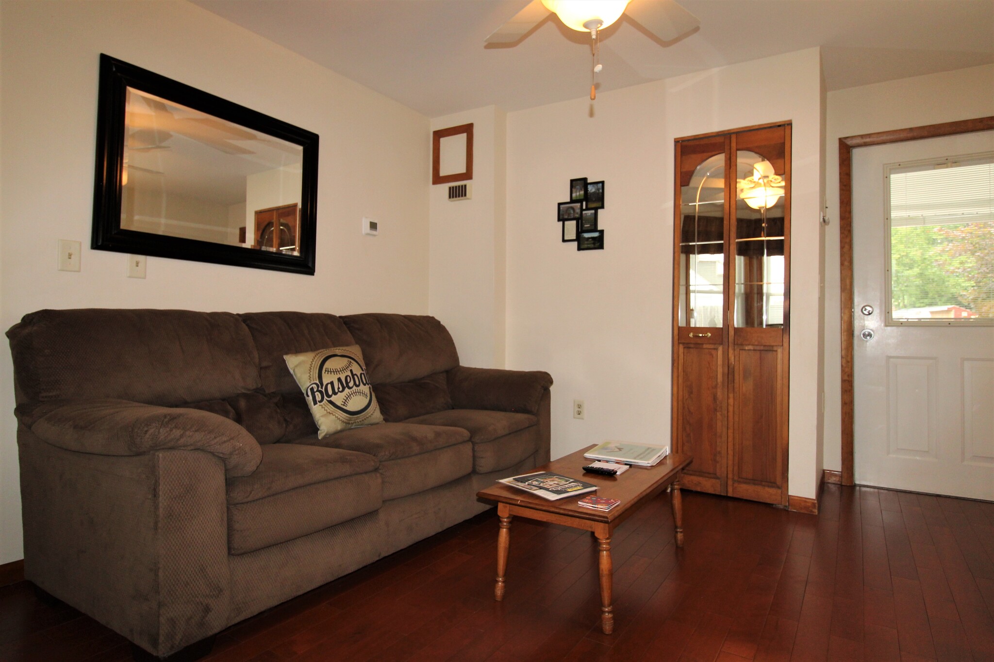 Fully furnished apartment - 119 Chestnut St