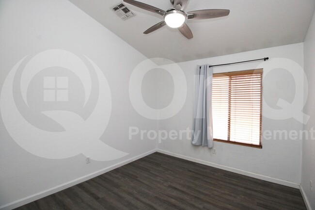 Building Photo - 10559 E Morning Star Dr