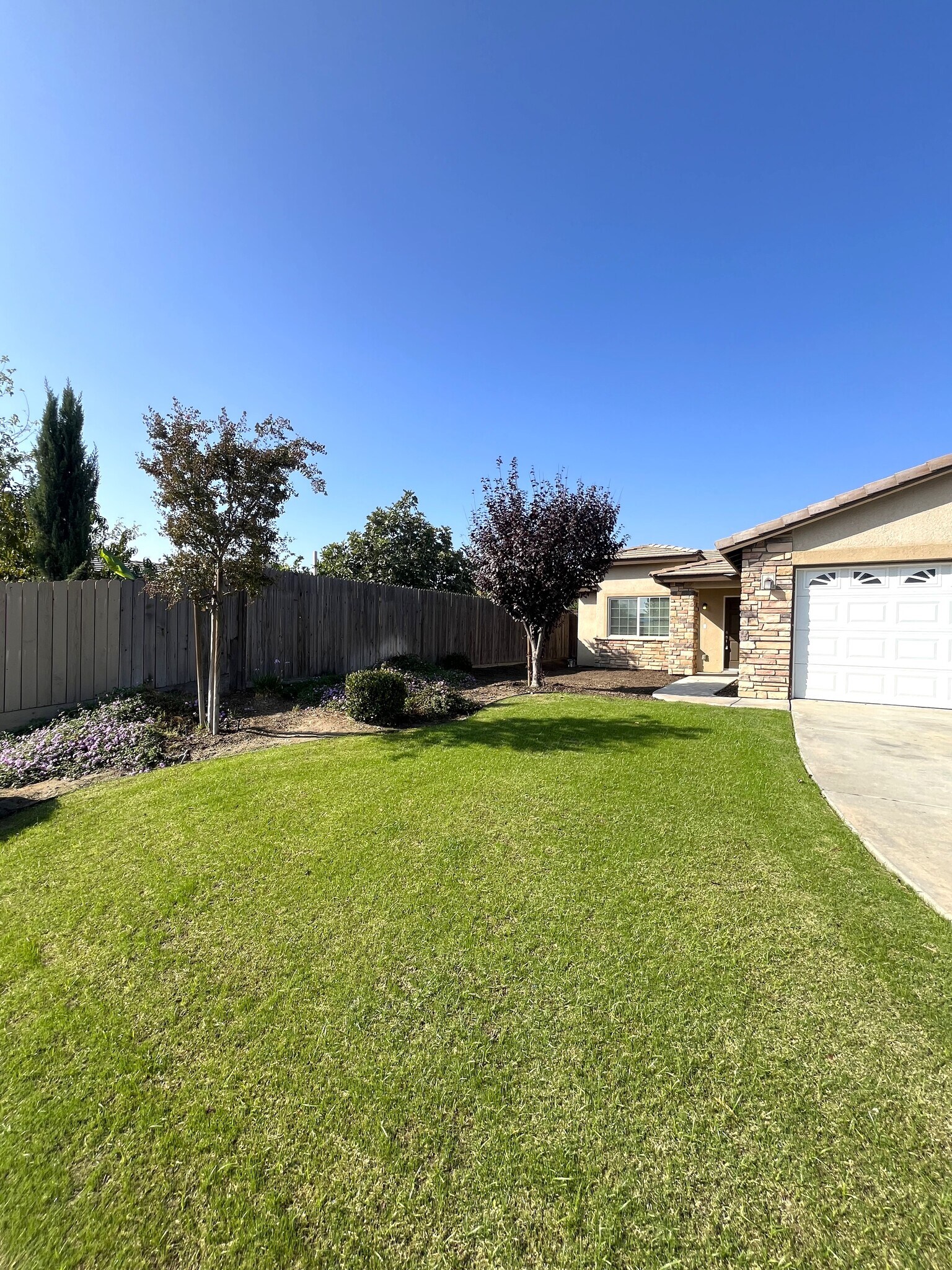 Building Photo - 6125 Kendra St