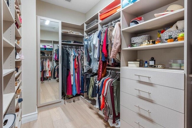 Building Photo - 17317 Santaluce Mnr