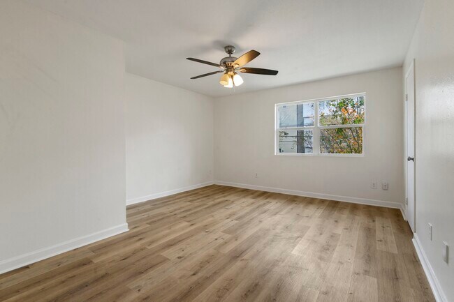 Building Photo - 1701 Upland Dr