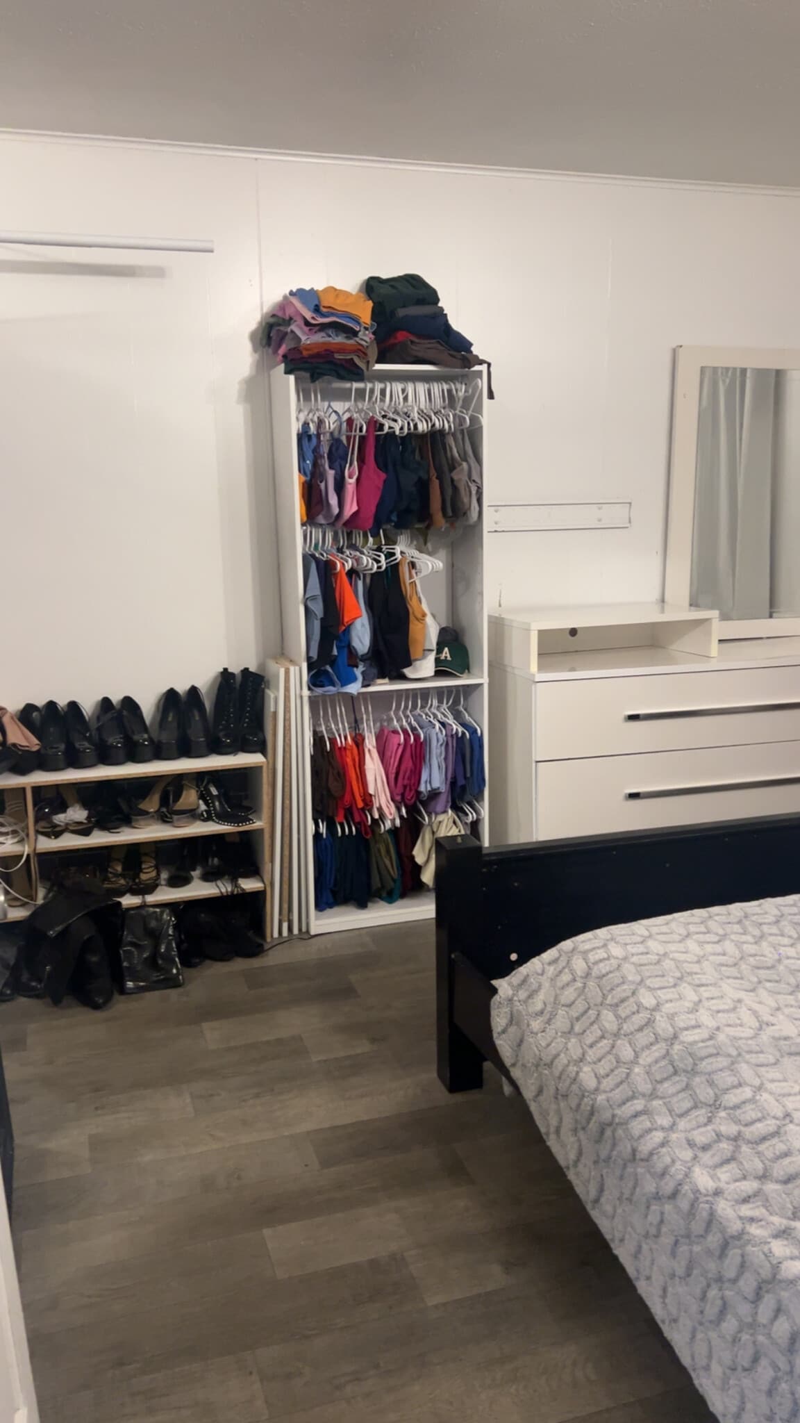 Building Photo - 803 Zollinger Rd