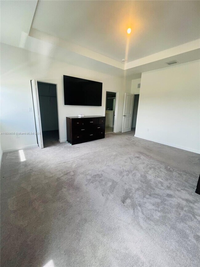 Building Photo - 28650 SW 131st Ct