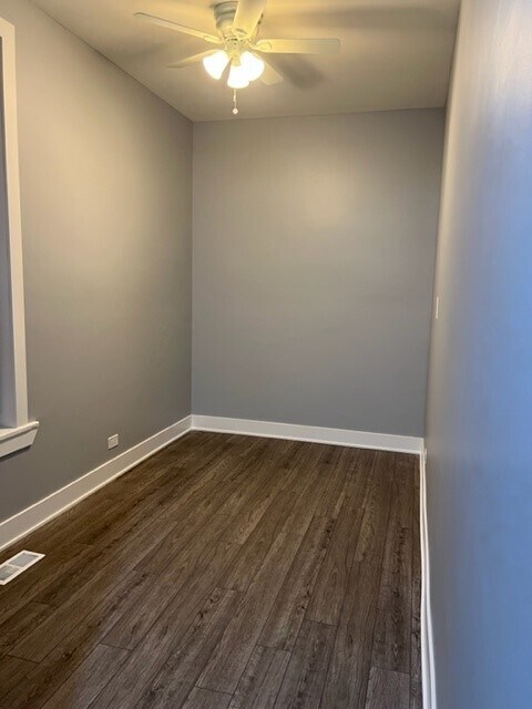 Bedroom #1 - 3327 W Hirsch St