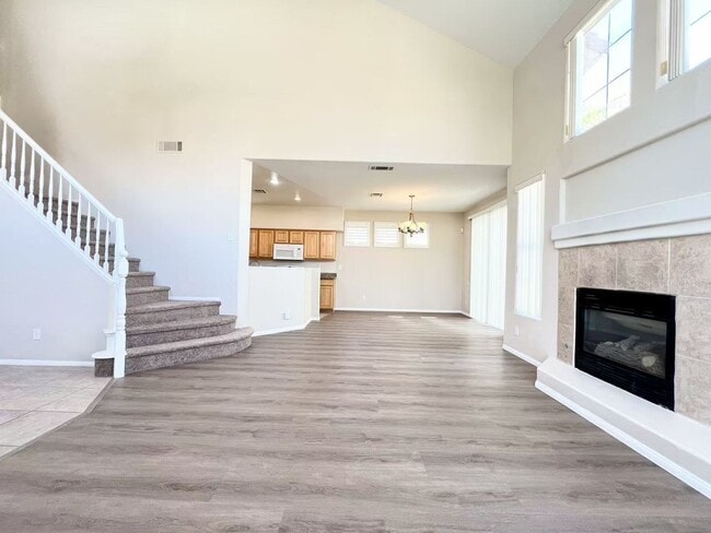 Building Photo - Wonderfully two-story single-family property