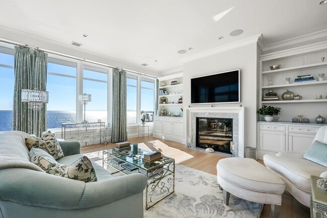 Building Photo - 35 Littles Point Rd