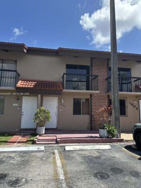 Building Photo - 1819 SW 107th Ave