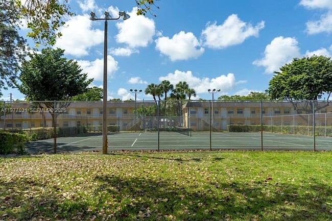 Building Photo - 5192 NE 6th Ave