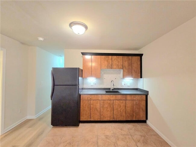 Building Photo - 3044 Cedar Glade Ln NE