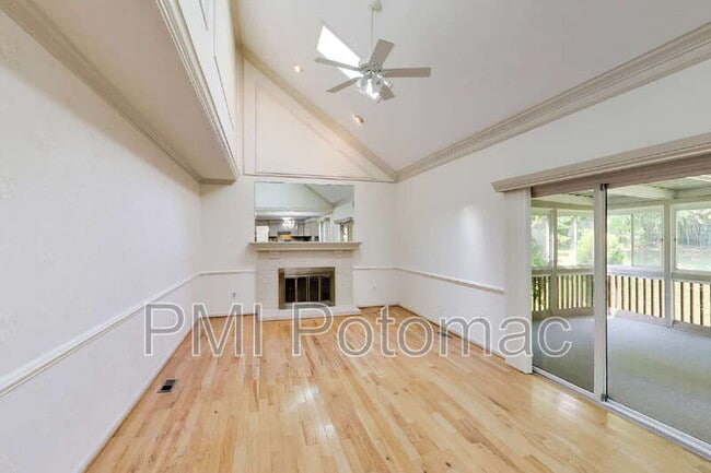 Building Photo - 14672 Brougham Way