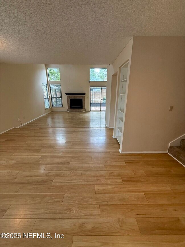 Building Photo - 536 Pelican Key