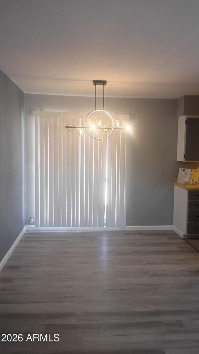 Building Photo - 2694 E Oakleaf Dr