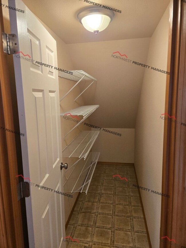 Building Photo - STATUS: AVAILABLE   | R188 | $2495