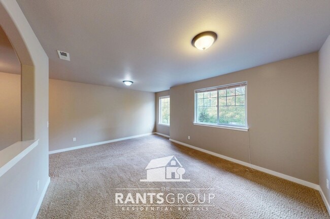 Building Photo - Stunning 4-Bedroom, 2.5 Bathroom Home on a...