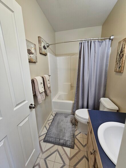 Building Photo - 3030 Lore Rd