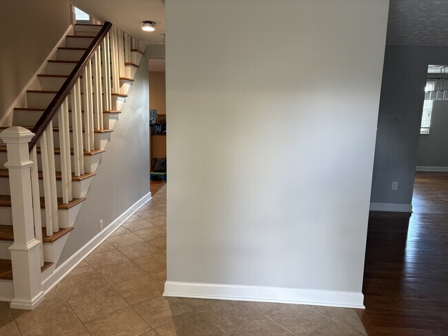 Building Photo - 412 Kojun Ct