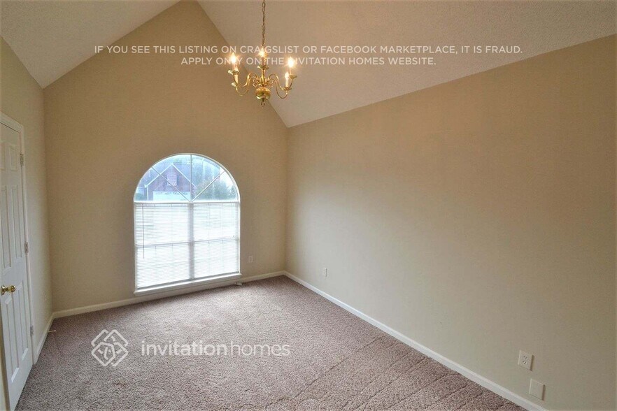 Building Photo - 1575 Smithson Dr