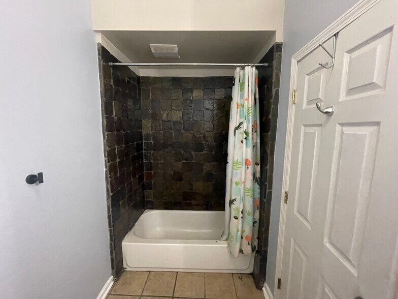 Bethroom 2 - 413 E 38th St
