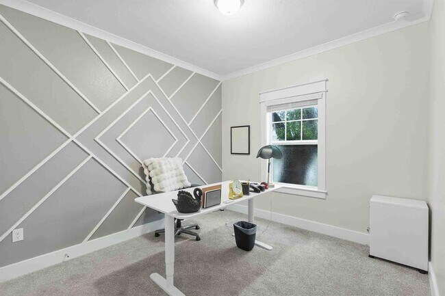 Building Photo - 364 Kenai Dr