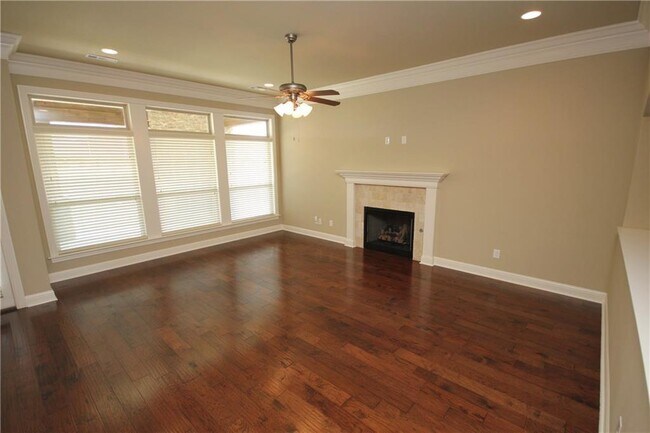 Building Photo - 1505 SW Rosedale Ave