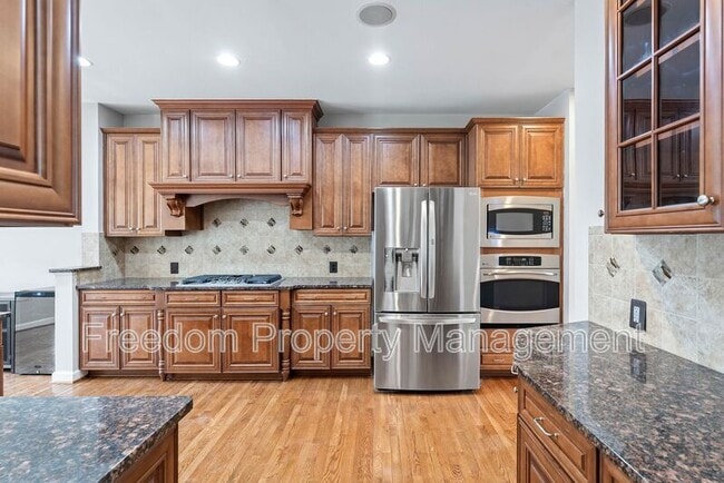 Building Photo - 42524 Rowderbury Sq