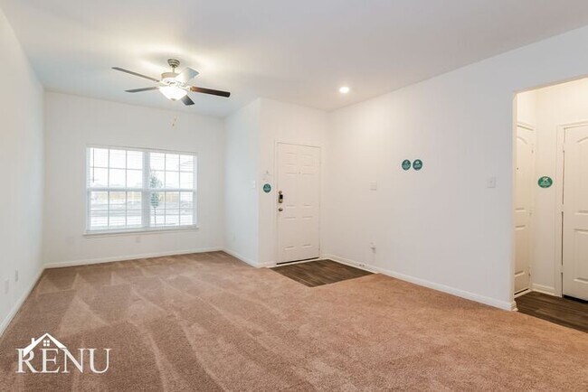 Building Photo - Coming Soon! First Month Free!