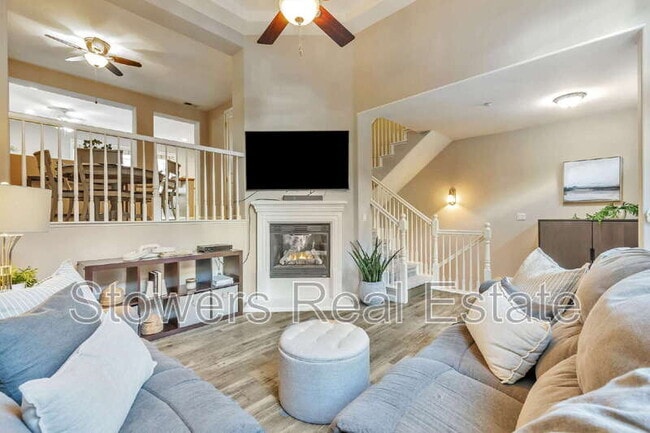 Building Photo - 3744 Whitworth Dr