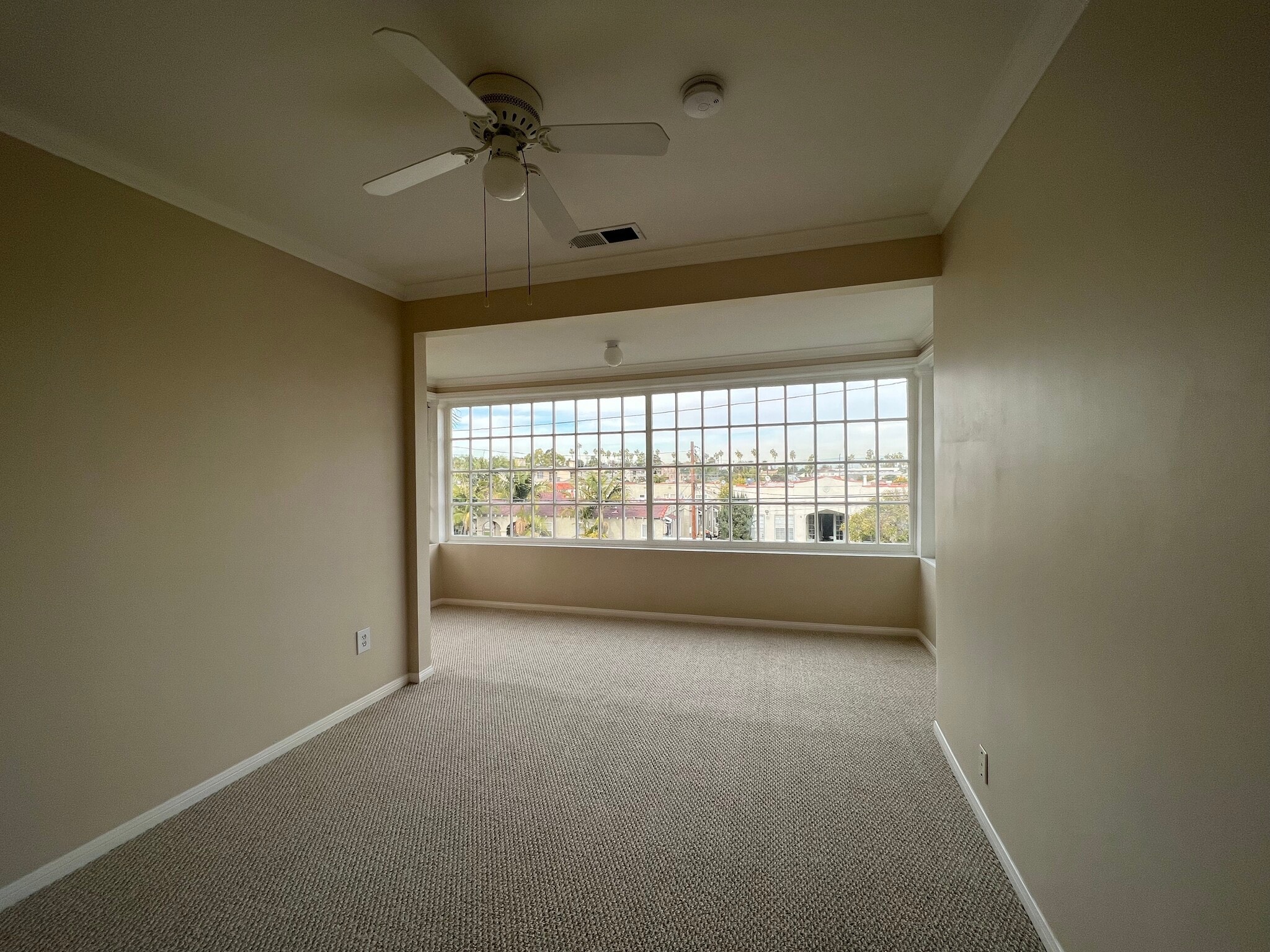 Front bedroom - 831 W 3rd St