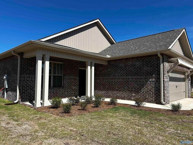 Building Photo - 209 Emma Harris Cir