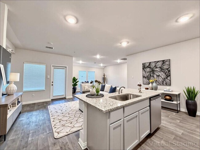 Building Photo - 251 Arroyo Sweetwood Cir