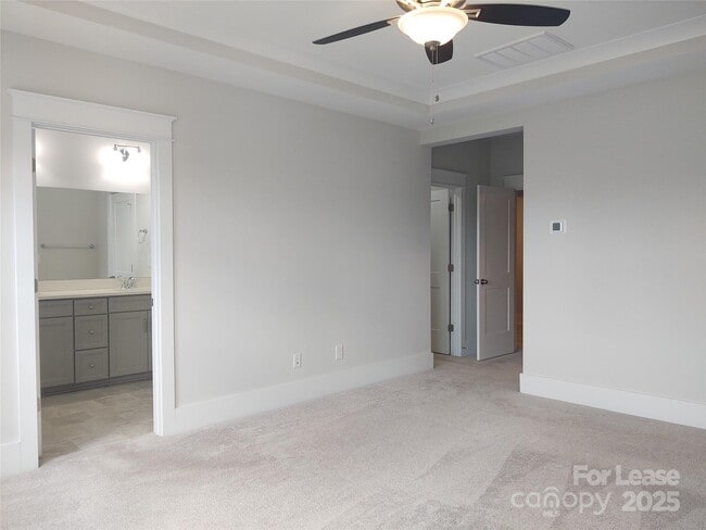 Building Photo - 4836 Blanchard Wy
