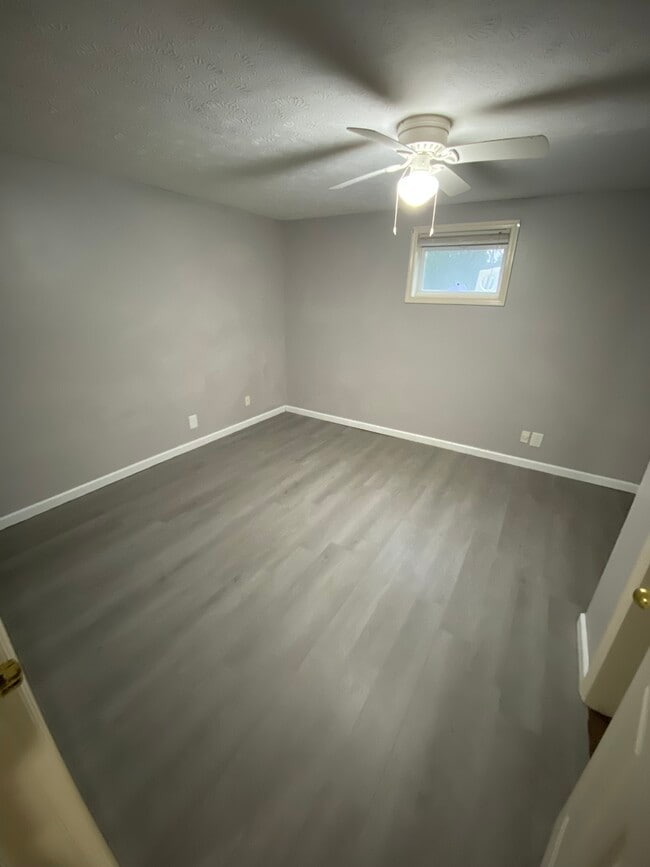 Bedroom 3 - 7108 Cobb Cir