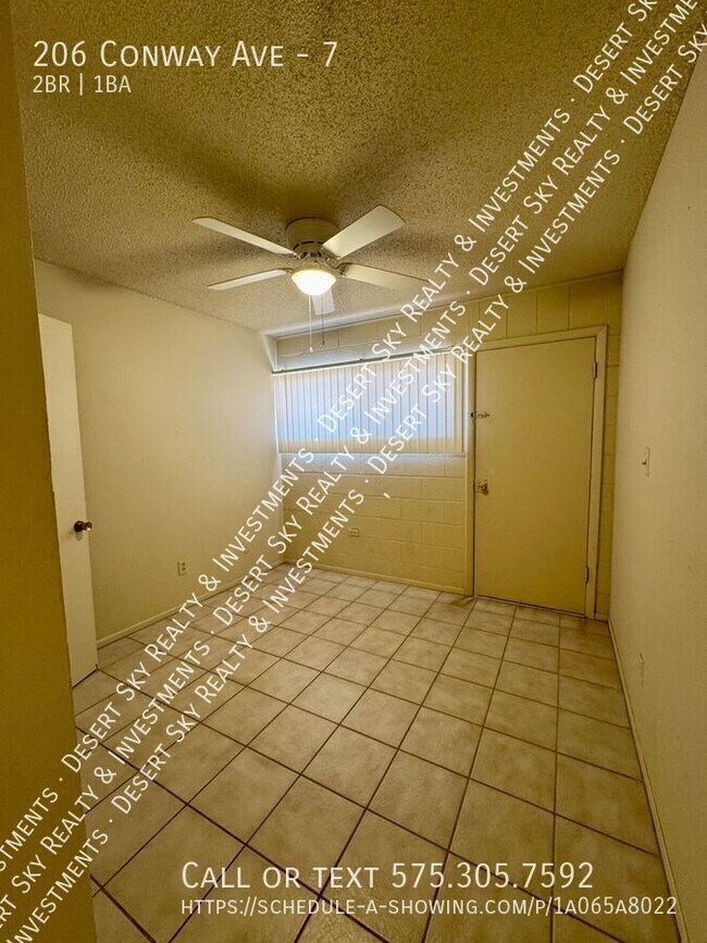 Building Photo - 206 W Conway Ave