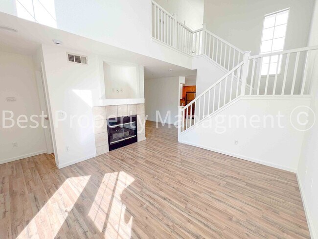 Building Photo - 3 Bedrooms/ 3 Bathrooms; 1,720 Square Foot...