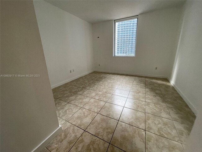 Building Photo - Luxury spacious 1-bedroom apartment with b...
