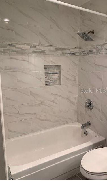 Building Photo - 6020 Peregrine Ave