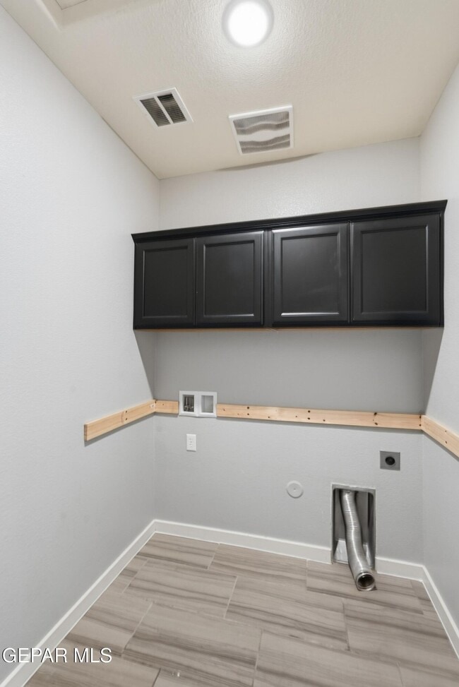 Building Photo - 3917 Desert Bluff Dr