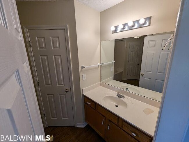 Building Photo - 12971 Labradors Run