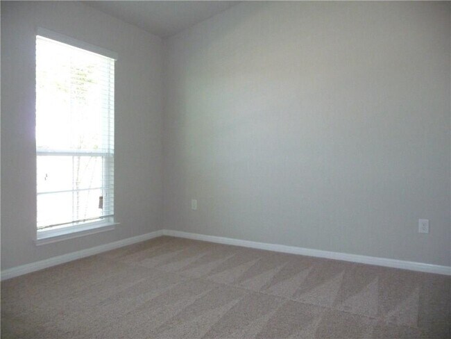 Building Photo - 1118 Walnut Canyon Blvd