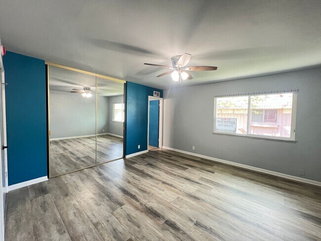 Building Photo - Garden Park Townhomes: 3 Bedroom 3 Bath At...