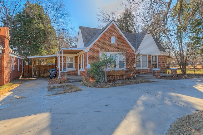 Building Photo - Beautiful Duplex + 1 bedroom + OKC