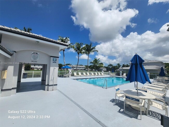 Building Photo - 12174 SW 143rd Ln