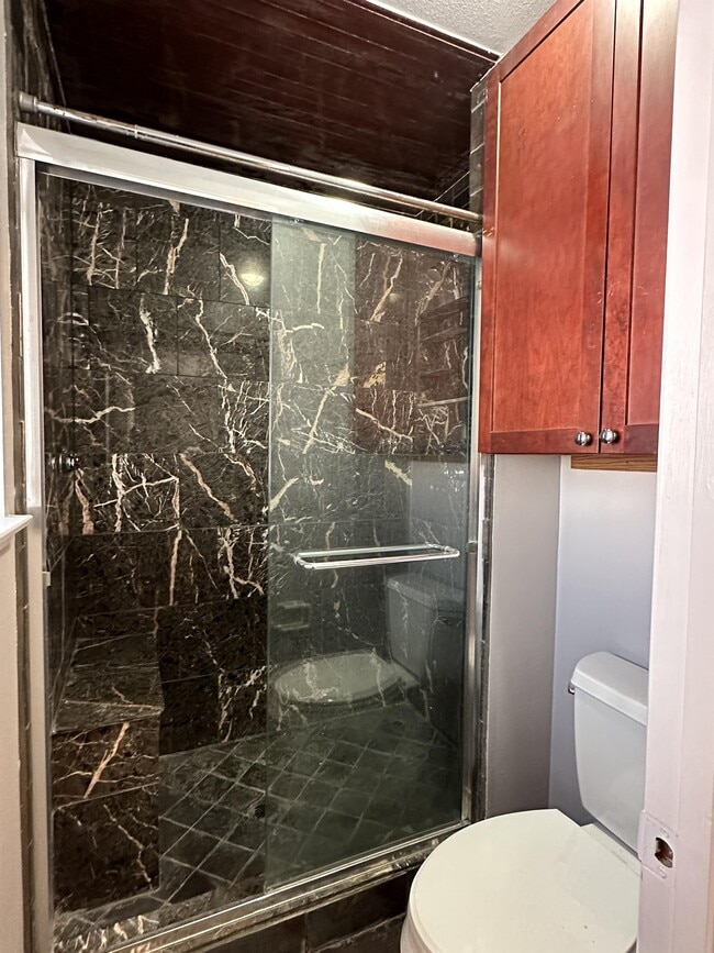 Building Photo - 8745 Isola Dr