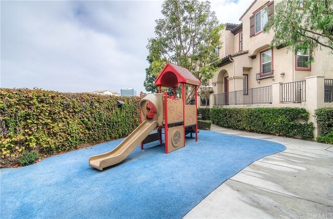 Building Photo - 281 Camphor Pl