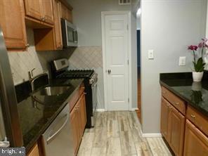Building Photo - 5200 Crossfield Ct