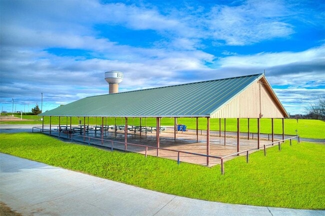 Building Photo - 2408 Rosewood Ln