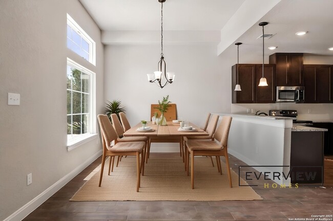 Building Photo - 243 Sliprock Dr