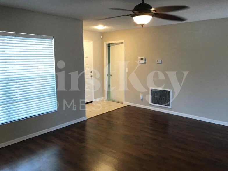 Building Photo - 22617 St Thomas Cir