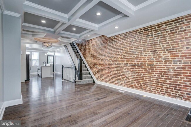 Building Photo - 815 N Collington Ave